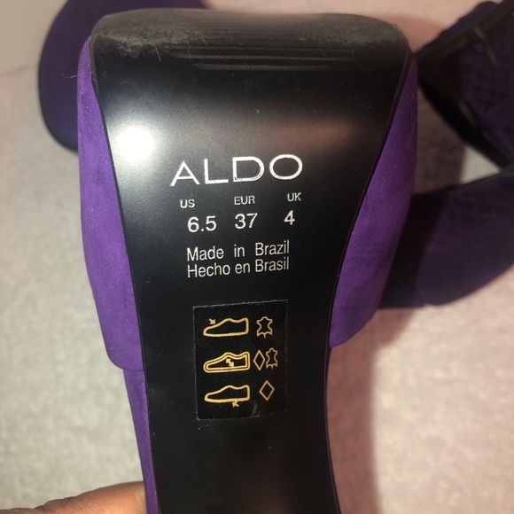 Aldo suede large buckle heel - Picture 10 of 11
